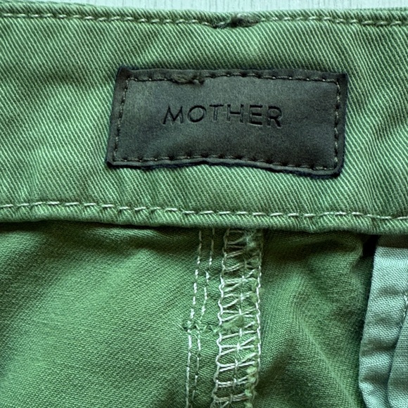 MOTHER Shaker Prep Fray Olive Green Pants with Red Accent Size 27 - Picture 2 of 10